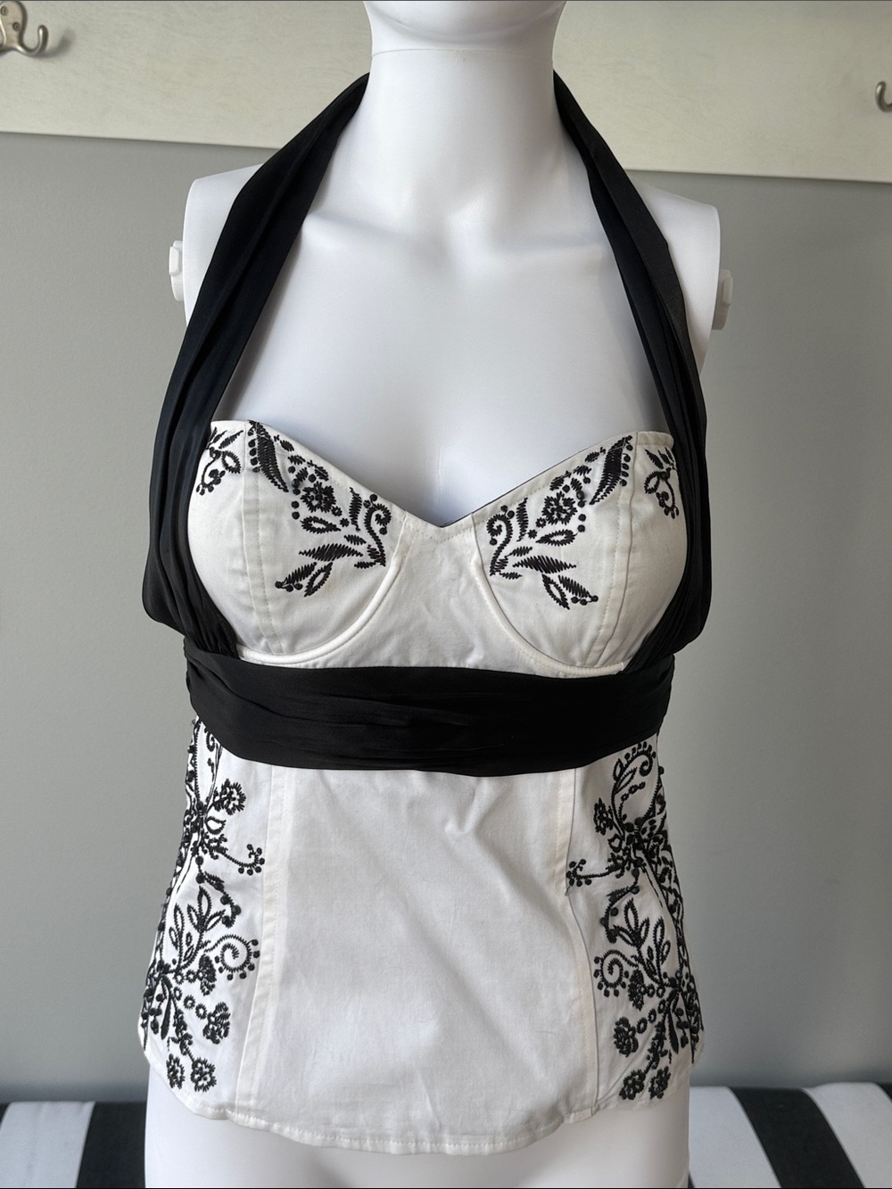 Arden B Black White Cotton Black Floral Beaded Silk Lined Corset Halter Top-S